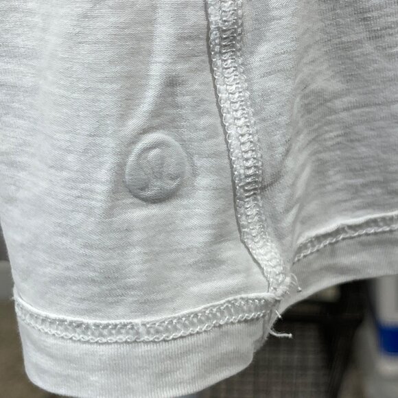 Lululemon Women's Sleeveless T-Shirt Tank top L/XL (NO TAG) White - Picture 4 of 4